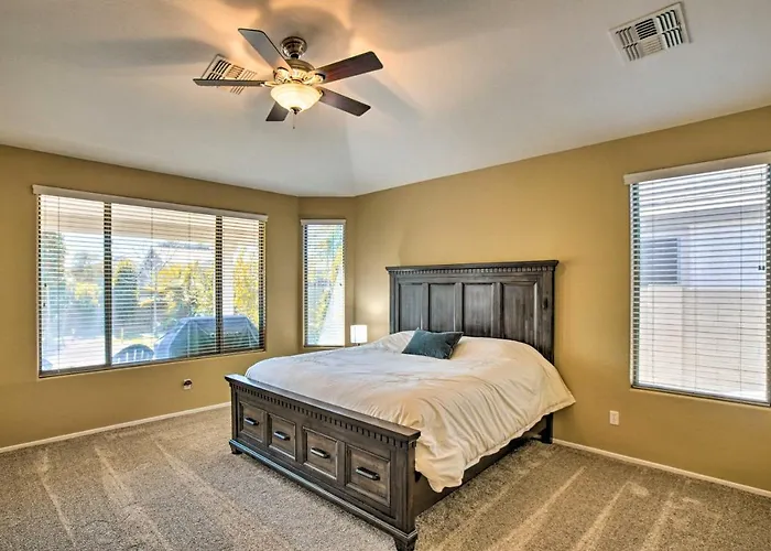 4 Mi To Stadium! Snowbird Haven W/ Pool Casa vacanze *