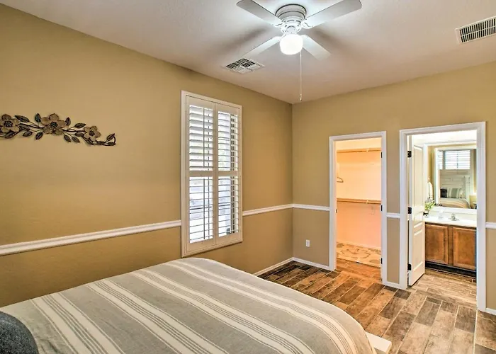 Casa vacanze 4 Mi To Stadium! Snowbird Haven W/ Pool *
