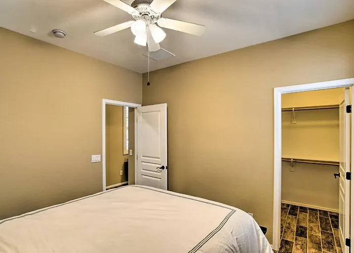 4 Mi To Stadium! Snowbird Haven W/ Pool * Surprise