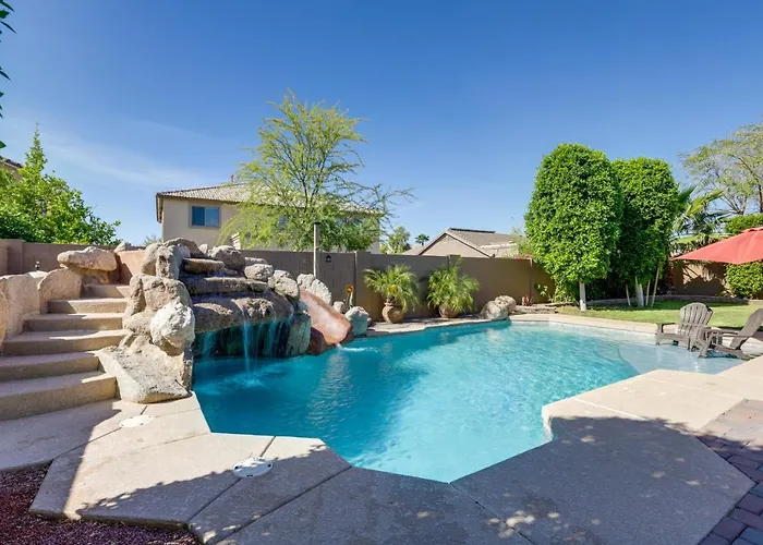 4 Mi To Stadium! Snowbird Haven W/ Pool Casa vacanze *